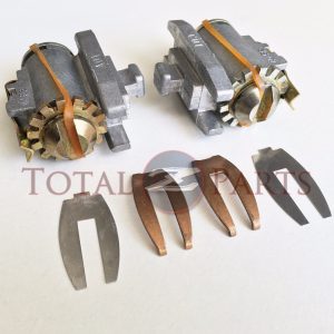 Datsun 620 Pickup, 520, 521, Front or Rear Brake Adjusters LH & RH w/Clips *NOS*