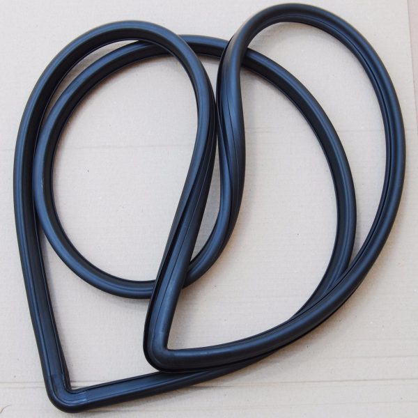 Datsun 240z 260z 280z Hatch Window Glass Rubber Seal/Weatherstrip *NOS* 4