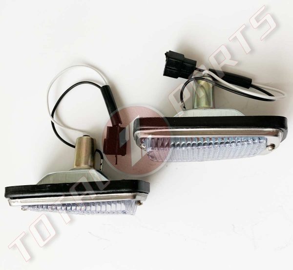 TotalZParts_Clear-White-Side-Marker-Turn-Signal-Lights_Datsun-240z-260z-280z-wiring