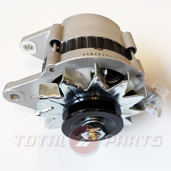 TotalZParts_Remanufactured-Alternator-Assembly-12V-50AMP-Hitachi-Mitsubishi_Datsun-240z-260z-280z-front-pulley