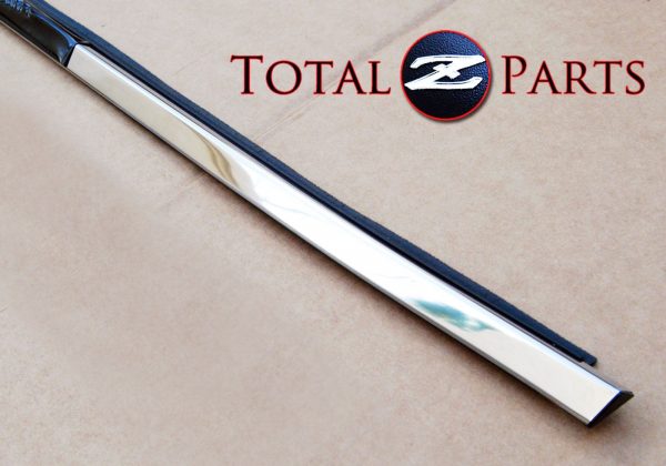 TotalZParts_Datsun-Z-Drivers-Left-Chrome-Window-Molding_1970-1978-S30