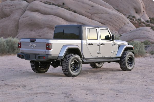 TotalZParts_Fabtech-3-inch-sport-lift-kit-dirt-logic-shocks-2020-JEEP-GLADIATOR-TRUCK-35-INCH-37-TIRES-PERFORMANCE-SIDE_k4160dl-kit
