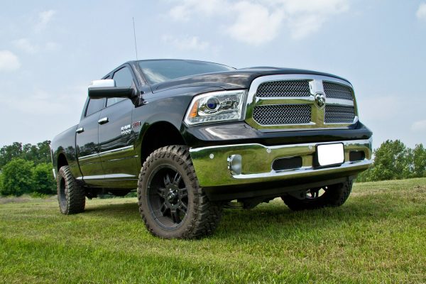 TotalZParts_Zone-Offroad-4-inch-lift-kit-suspension-2013-2018-RAM-1500-Trucks-rear-spacers-coil-springs_ZOND42N-43N