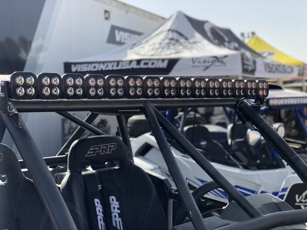 TotalZParts_Vision-X-Modular-LED-light-bar-installed-offroad-canam_clear-black-faceplate