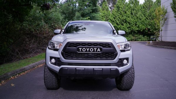 TotalZParts_Vision-X-Toyota-Tacoma-2016-LED-A-Pillar-Light-Kit-Cannons_XIL-OEA16TTACPM3-installed-front