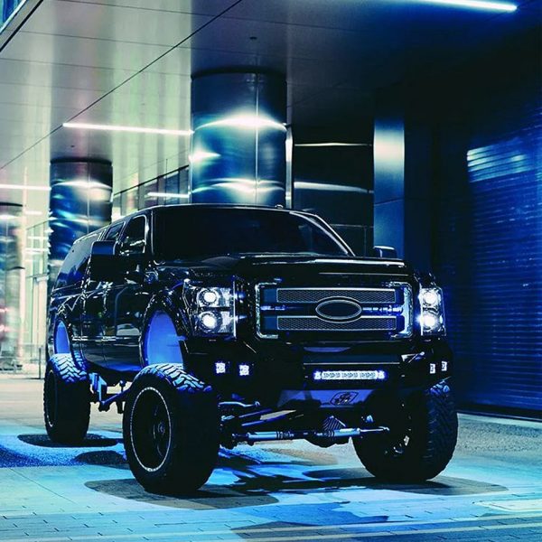 TotalZParts_Rigid-Pod-Cube-Backlight-3-by-3_installed-off-road-truck