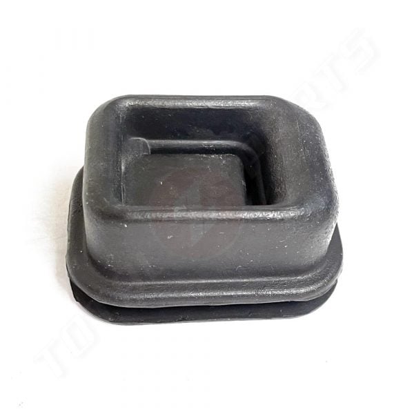Datsun 240Z Clutch Fork Rubber Dust Cover Boot (70-71)