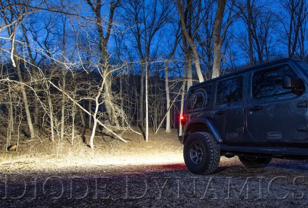 TotalZParts_diode-dynamics-rear_hardtop_bracket-full-kit-white_dd6110-mounted-vs-stock-brighntess