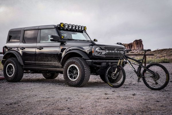 TotalZParts_kc-HILITES-ford-bronco-pro6-roof-windhsield-overhead-LED-light-bar-kit_91338-5
