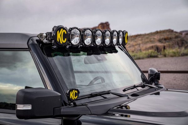 TotalZParts_kc-HILITES-ford-bronco-pro6-roof-windhsield-overhead-LED-light-bar-kit_91338-close-up-installed