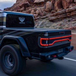 ORACLE Lighting® Racetrack Flush Style LED Tailgate Panel (20+ Jeep Gladiator JT) ORACLE Lighting® Racetrack Flush Style LED Tailgate Panel (20+ Jeep Gladiator JT)