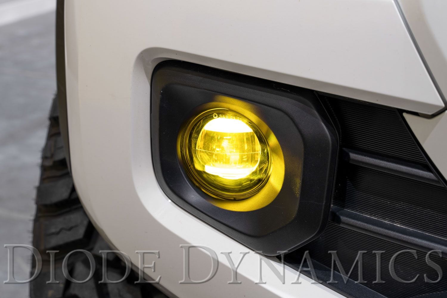 TotalZParts_DiodeDynamics_elite_foglamp_type_b_yellow_assembled_dd5137p_5